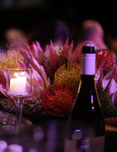 Bouteille de vin sur table